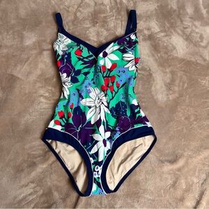 ANITA NWOT 'Mara' Full Coverage Green Floral One Piece Swimsuit - Size 34C